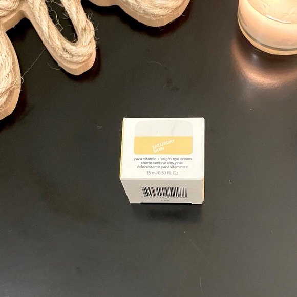 Saturday Skin Yuzu Vitamin C Bright Eye Cream - Picture 3 of 5